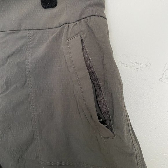 Athleta Trekkie North shorts sz 4 - Picture 3 of 4